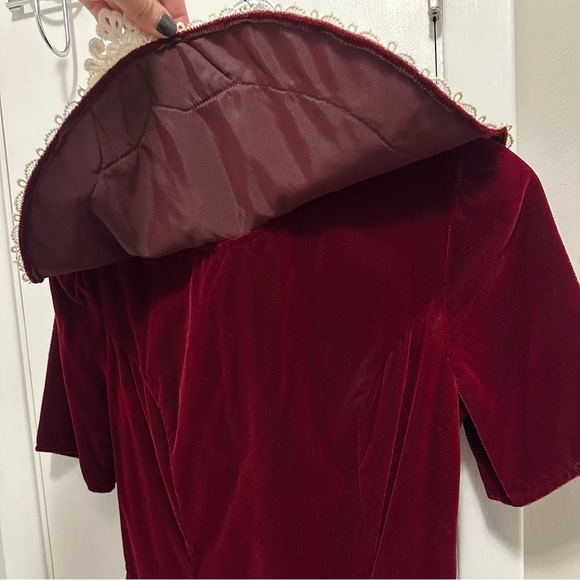 Gunne Sax Vintage Victorian Prairie Burgundy Embroidered Velvet Dress 2/4 - Picture 5 of 11